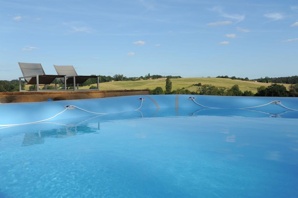 Chateau De Lerse Bed & Breakfast Perignac  Exterior photo