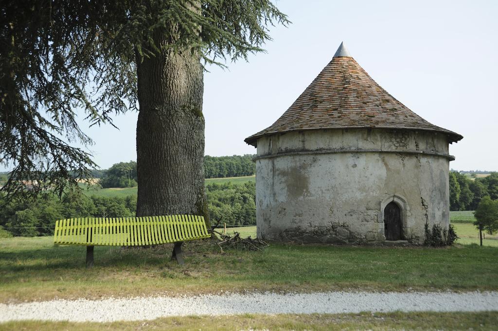 Chateau De Lerse Bed & Breakfast Perignac  Exterior photo