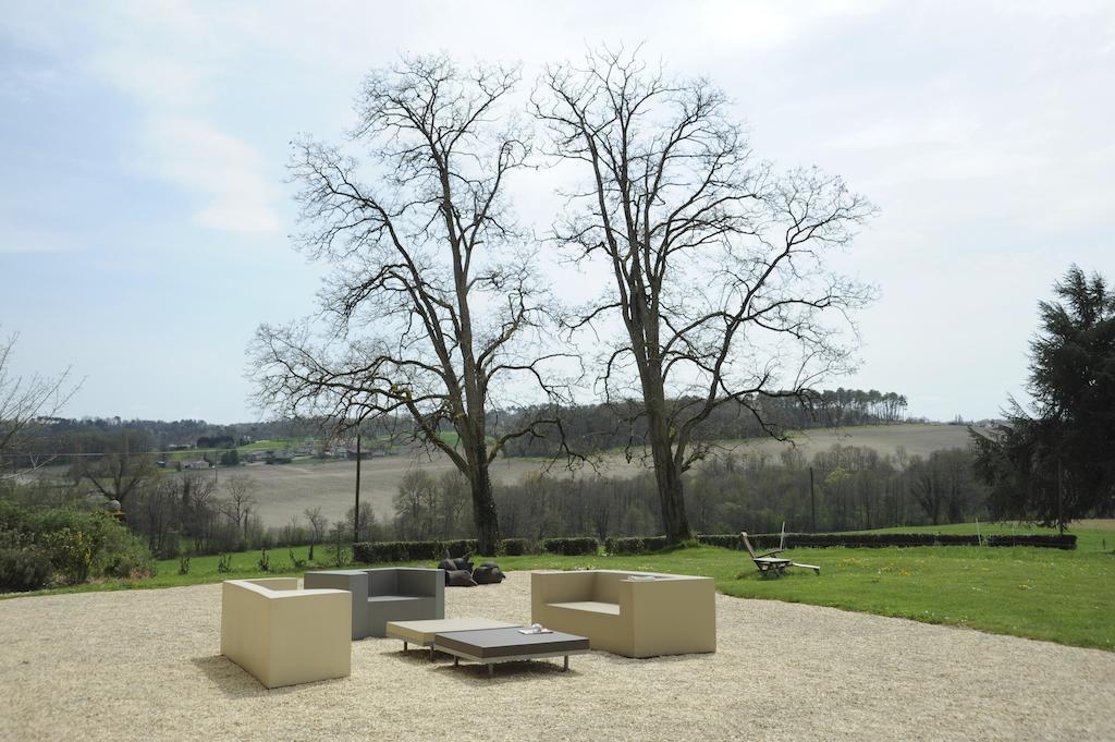 Chateau De Lerse Bed & Breakfast Perignac  Exterior photo
