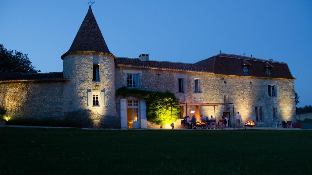 Chateau De Lerse Bed & Breakfast Perignac  Exterior photo